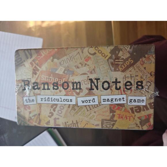 ( sealed) Ransom Notes - The Ridiculous Word Magnet Game - Picture 8 of 8